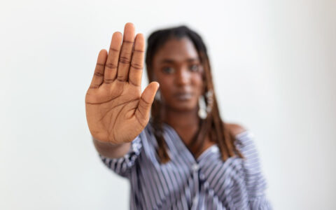 Combate à violência contra mulher como ajudar Ademar criminalista em BH